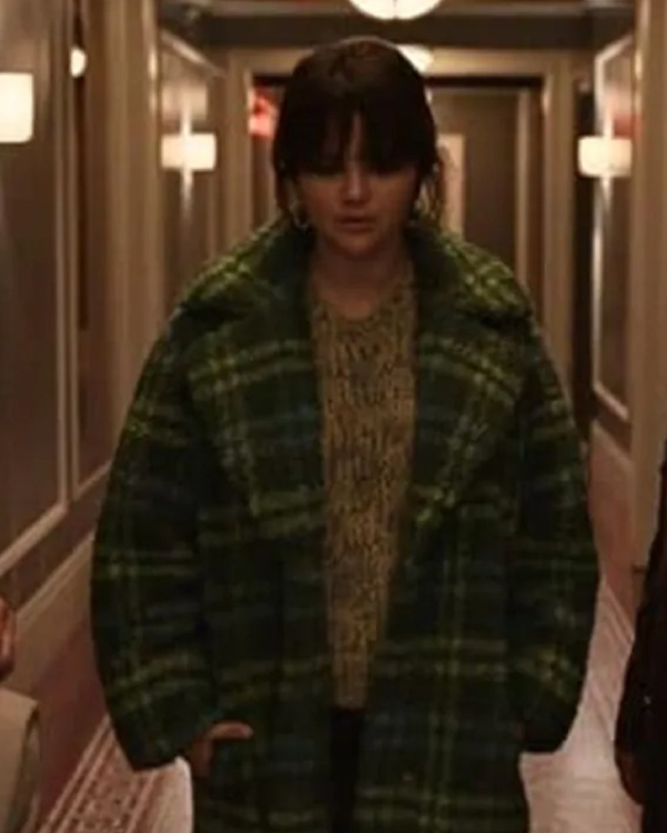 Only-Murders-In-The-Building-S03-Selena-Gomez-Coat