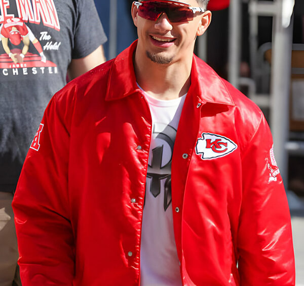 Patrick-Mahomes-Super-Bowl-2024-Parade-Jacket-California-Outfits